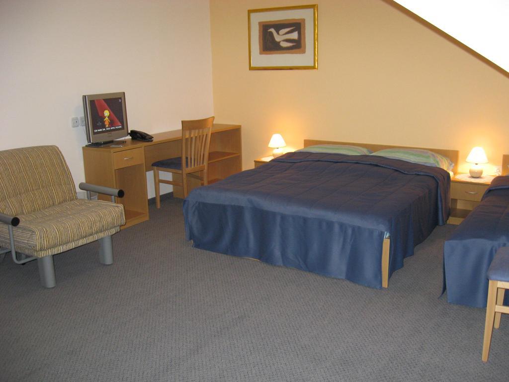 Motel Majolka Ptuj Room photo